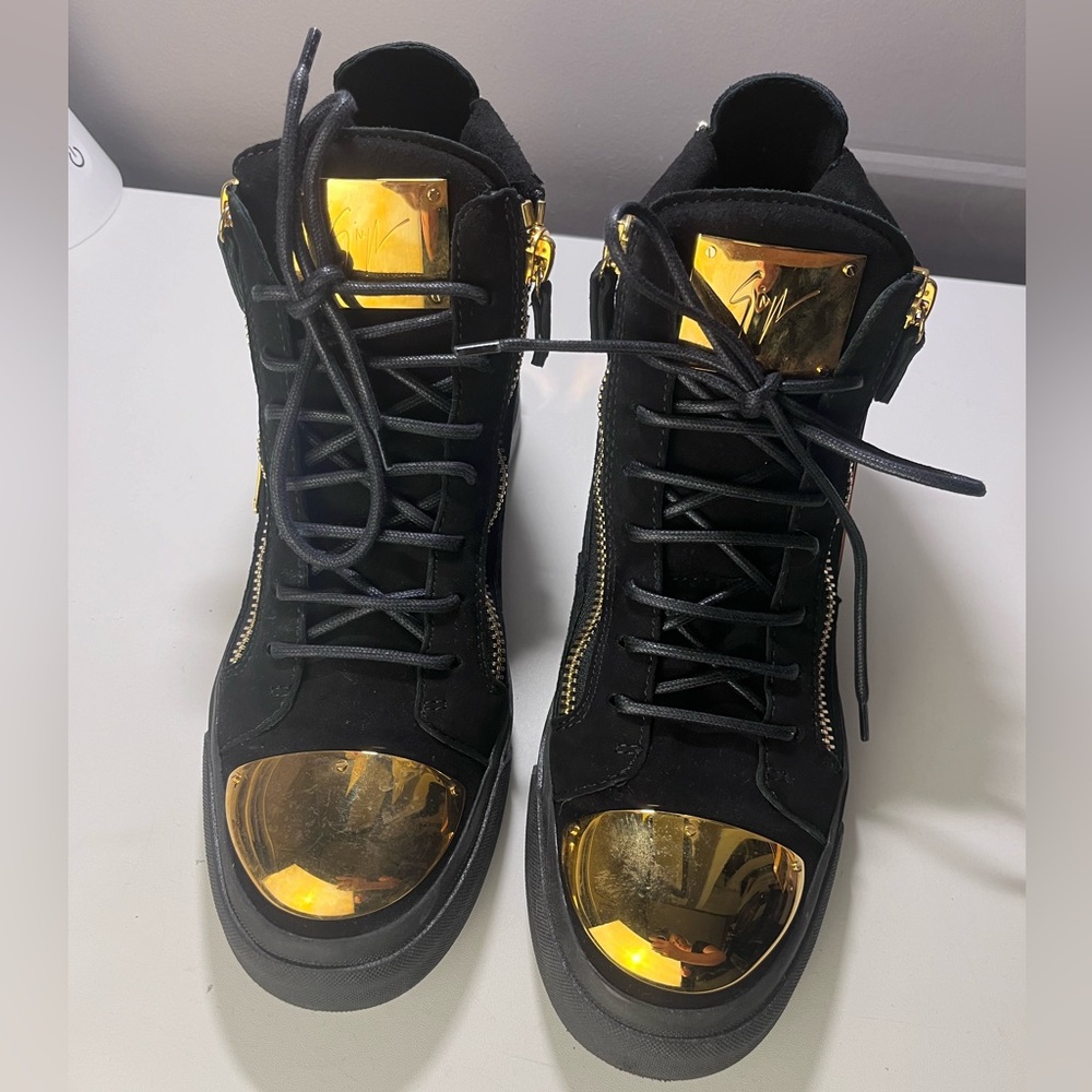 Women’s Giuseppe Zanotti High-Top Sneakers (Metal Plated) 39.5